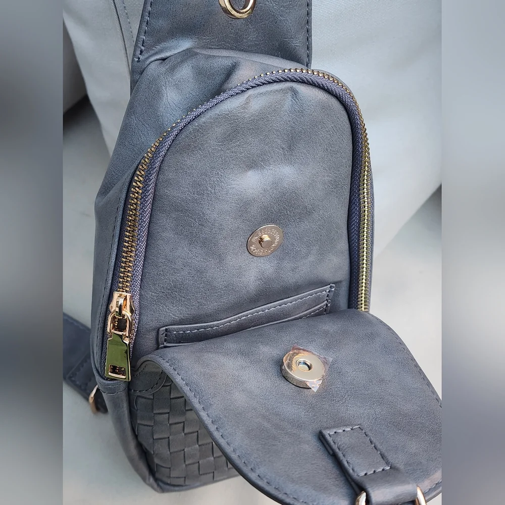 Pretty Simple Women's Waverly Gray Woven Vegan Leather Sling Crossbody Bag - Picture 6 of 8